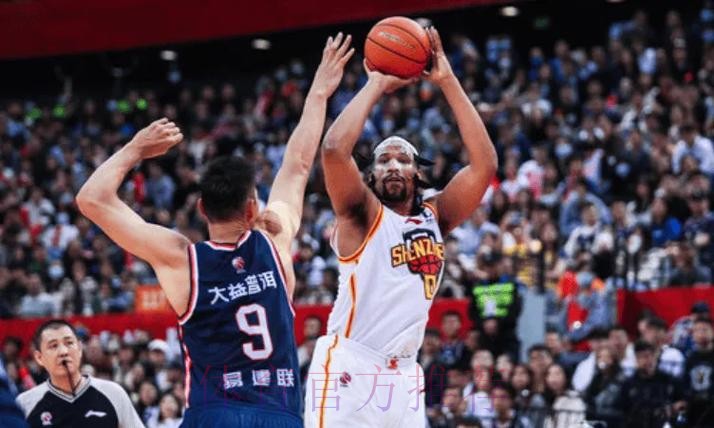 萨林杰半场出战10分钟,投篮4中3得到7分4篮板2助攻1抢断 萨林杰半场出战10分钟,投篮4中3得到7分4篮板2助攻1抢断